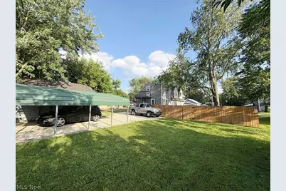 1521 24th Street NE, Canton, OH 44714 - Photo 8