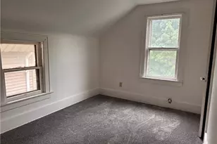 689 Brown St, Akron, OH 44311 - Photo 8