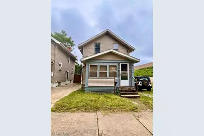 689 Brown Street, Akron, OH 44311 - Photo 1