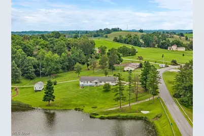 41031 Brown Rd, Bethesda, OH 43719 - Photo 2