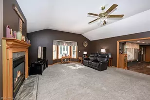 10953 Ambler Ln, Mantua, OH 44255 - Photo 4