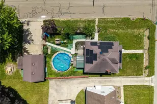 33 Pfeiffer Ave, Akron, OH 44312 - Photo 8