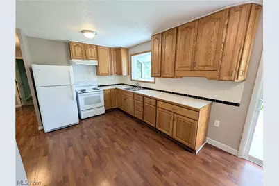18015 Hillcrest Drive, Lake Milton, OH 44429 - Photo 20