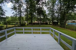 18015 Hillcrest Dr, Lake Milton, OH 44429 - Photo 10
