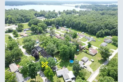 18015 Hillcrest Drive, Lake Milton, OH 44429 - Photo 4