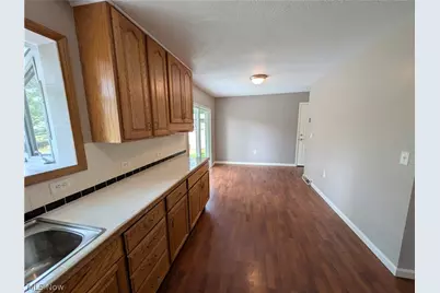 18015 Hillcrest Drive, Lake Milton, OH 44429 - Photo 16