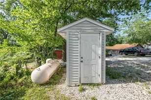 9388 Pearl Dr, North Benton, OH 44449 - Photo 42