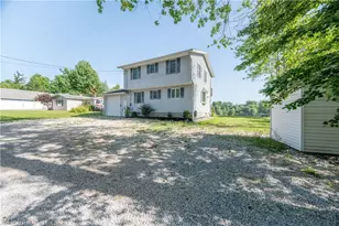 9388 Pearl Dr, North Benton, OH 44449 - Photo 2