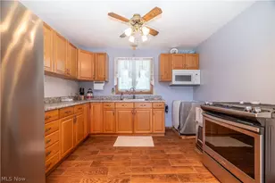 9388 Pearl Dr, North Benton, OH 44449 - Photo 8