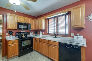 4890 Belden Park Dr NW, North Canton, OH 44720 - Photo 20