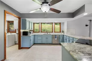 4866 Provens Dr, Akron, OH 44319 - Photo 16