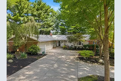 671 S Sheraton Drive, Akron, OH 44319 - Photo 2