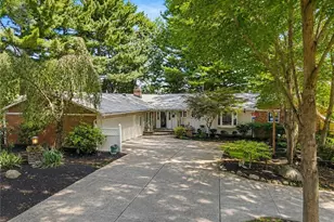 671 S sheraton Dr, Akron, OH 44319 - Photo 2