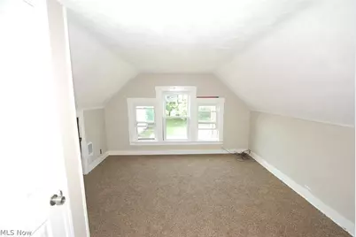 360 W Delason Avenue, Youngstown, OH 44511 - Photo 14