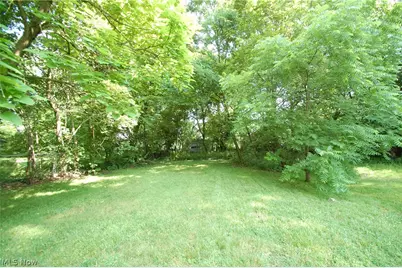 360 W Delason Avenue, Youngstown, OH 44511 - Photo 4