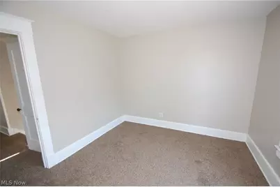 360 W Delason Avenue, Youngstown, OH 44511 - Photo 10