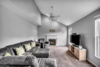 1174 Brittany Boulevard, Akron, OH 44312 - Photo 4