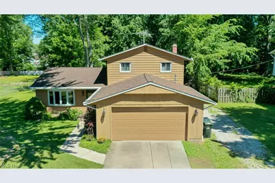 853 Alameda Avenue, Sheffield Lake, OH 44054 - Photo 1