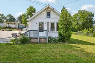 174 Yonker St, Barberton, OH 44203 - Photo 2