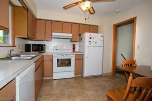 3937 S Schenley Ave, Youngstown, OH 44511 - Photo 10