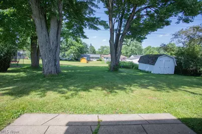 3937 S Schenley Avenue, Youngstown, OH 44511 - Photo 4