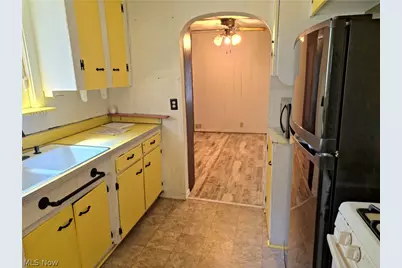 1249 E 342nd Street, Eastlake, OH 44095 - Photo 4