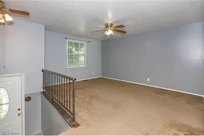 1073 Sunnywood Lane, Ravenna, OH 44266 - Photo 14