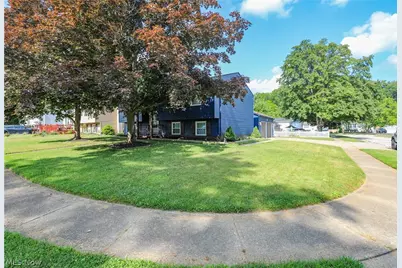 1073 Sunnywood Lane, Ravenna, OH 44266 - Photo 6