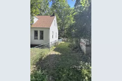 943 Worden Road, Wickliffe, OH 44092 - Photo 2