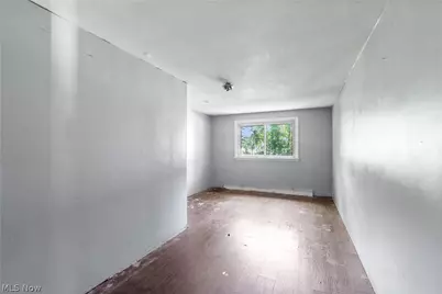 1219 Midland Avenue, New Franklin, OH 44203 - Photo 16