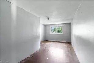 1219 Midland Ave, New Franklin, OH 44203 - Photo 16