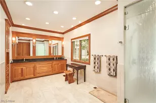 3740 Winterberry Dr, Akron, OH 44333 - Photo 18