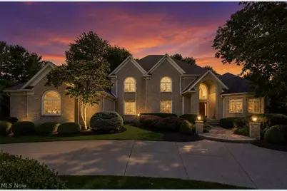 3740 Winterberry Drive, Akron, OH 44333 - Photo 2