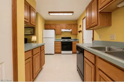 8252 Plains Road, Mentor, OH 44060 - Photo 42