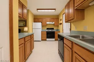 8252 Plains Rd, Mentor, OH 44060 - Photo 42