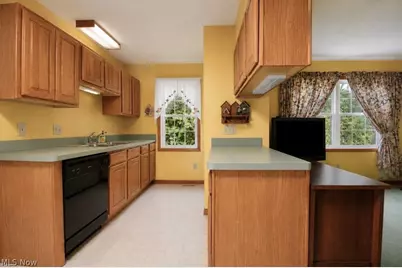 8252 Plains Road, Mentor, OH 44060 - Photo 44