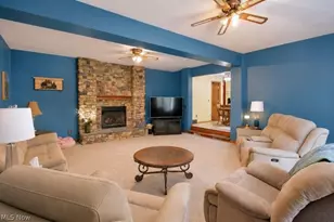 8252 Plains Rd, Mentor, OH 44060 - Photo 18