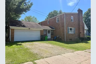 1810 Parkway Boulevard, Alliance, OH 44601 - Photo 4