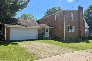 1810 Parkway Blvd, Alliance, OH 44601 - Photo 4