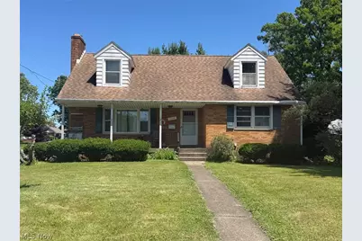 1810 Parkway Boulevard, Alliance, OH 44601 - Photo 1