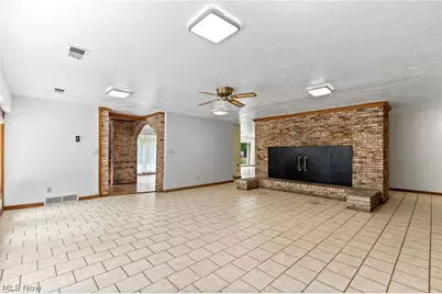 7434 Fenton Road NW, South Bloomfield, OH 44450 - Photo 10