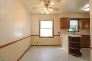 2497 Rosewae Dr, Youngstown, OH 44511 - Photo 10