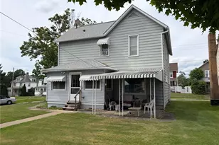 299 W Martin St, East Palestine, OH 44413 - Photo 2