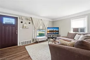 29963 Phillips Ave, Wickliffe, OH 44092 - Photo 24