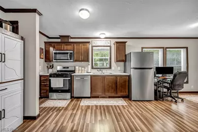285 Westwoods, Amherst, OH 44001 - Photo 12