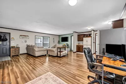 285 Westwoods, Amherst, OH 44001 - Photo 18