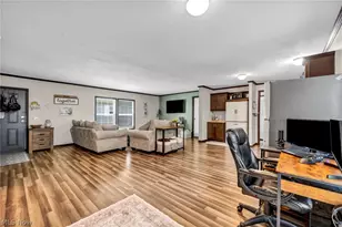 285 Westwoods, Amherst, OH 44001 - Photo 18