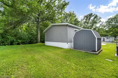 285 Westwoods, Amherst, OH 44001 - Photo 36