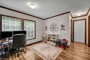 285 Westwoods, Amherst, OH 44001 - Photo 16
