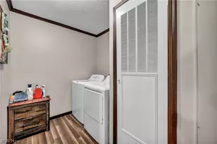 285 Westwoods, Amherst, OH 44001 - Photo 20